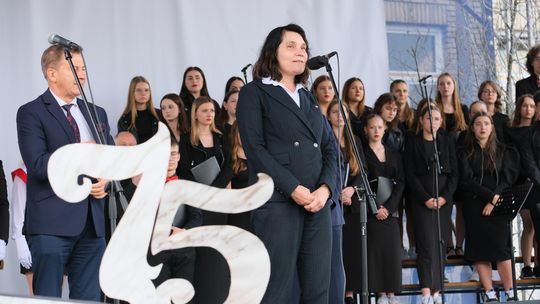 V Zjazd Absolwentów i Nauczycieli i 75-lecie II Liceum Ogólnokształcącego w Chełmie cz. II [GALERIA ZDJĘĆ]