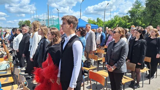 V Zjazd Absolwentów i Nauczycieli i 75-lecie II Liceum Ogólnokształcącego w Chełmie cz. II [GALERIA ZDJĘĆ]