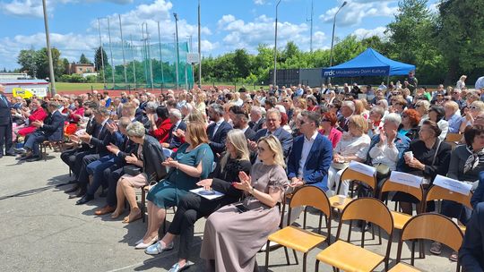 V Zjazd Absolwentów i Nauczycieli i 75-lecie II Liceum Ogólnokształcącego w Chełmie cz. II [GALERIA ZDJĘĆ]