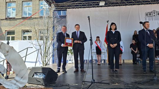 V Zjazd Absolwentów i Nauczycieli i 75-lecie II Liceum Ogólnokształcącego w Chełmie cz. II [GALERIA ZDJĘĆ]