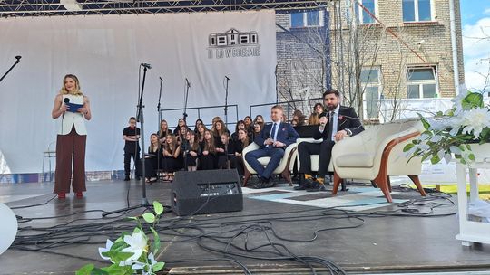 V Zjazd Absolwentów i Nauczycieli i 75-lecie II Liceum Ogólnokształcącego w Chełmie cz. II [GALERIA ZDJĘĆ]