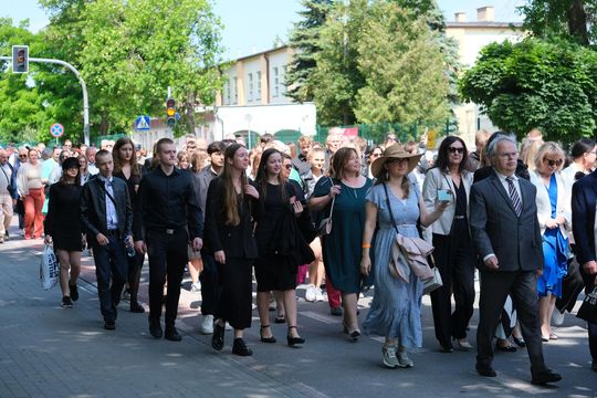 V Zjazd Absolwentów i Nauczycieli i 75-lecie II Liceum Ogólnokształcącego w Chełmie cz. I [GALERIA ZDJĘĆ]
