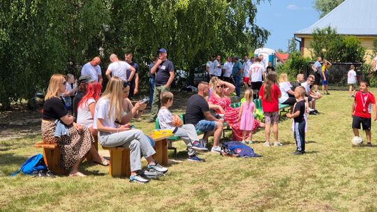 Gm. Siedliszcze. Otwarcie boiska w Chojnie Nowym Pierwszym [GALERIA ZDJĘĆ]