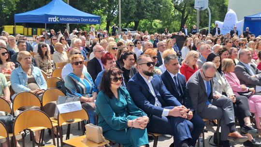 V Zjazd Absolwentów i Nauczycieli i 75-lecie II Liceum Ogólnokształcącego w Chełmie cz. II [GALERIA ZDJĘĆ]