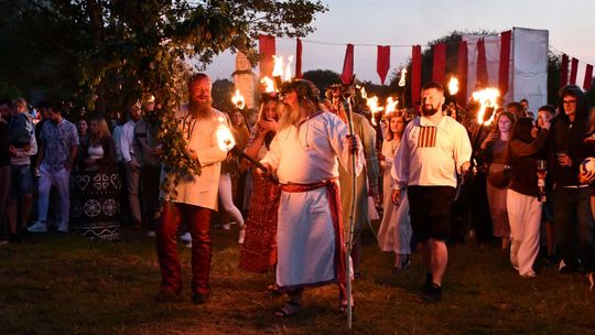 Krasnystaw. XI Palinocka pod Światowidem - magiczna sobótkowa noc nad Wieprzem [GALERIA ZDJĘĆ]