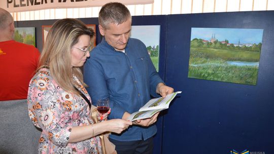 Krasnystaw. Wernisaż wystawy "Pędzlem o Krasnymstawie" [GALERIA ZDJĘĆ]