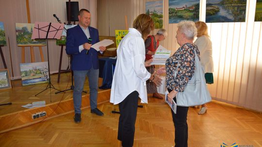 Krasnystaw. Wernisaż wystawy "Pędzlem o Krasnymstawie" [GALERIA ZDJĘĆ]