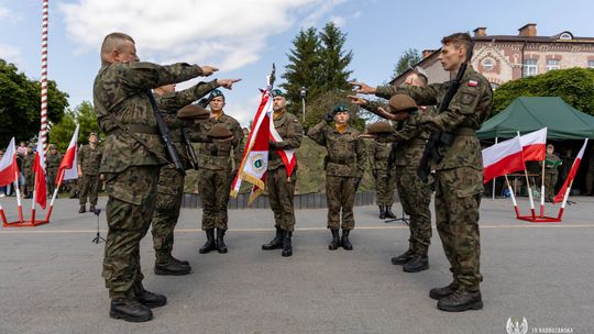 Uroczysta przysięga wojskowa żołnierzy Terytorialnej Służby Wojskowej [ZDJĘCIA]