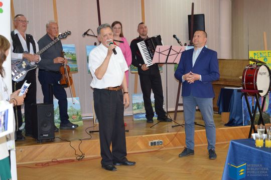 Krasnystaw. Wernisaż wystawy "Pędzlem o Krasnymstawie" [GALERIA ZDJĘĆ]