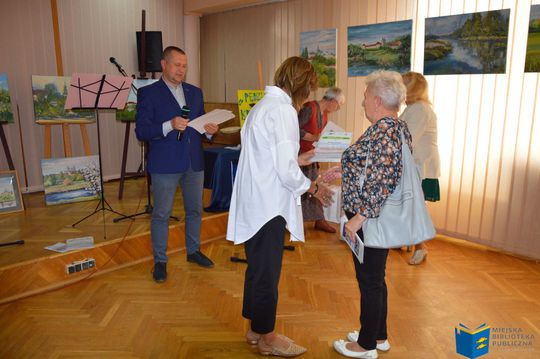 Krasnystaw. Wernisaż wystawy "Pędzlem o Krasnymstawie" [GALERIA ZDJĘĆ]