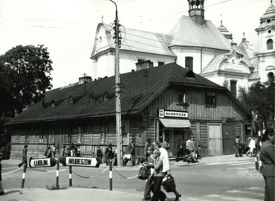 Te zdjęcia są jak brama do innego czasu. Zobaczcie Chełm sprzed pół wieku... [GALERIA ZDJĘĆ]