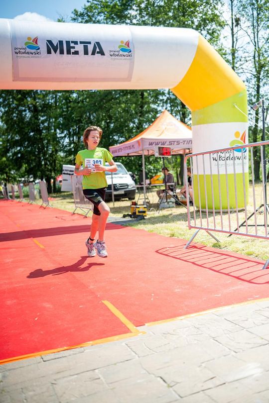 10. edycja Żelaznego Triathlonu. Zmęczenie, pot i szczęście z pokonanego wyzwania  [ZDJĘCIA]