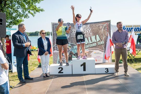 10. edycja Żelaznego Triathlonu. Zmęczenie, pot i szczęście z pokonanego wyzwania  [ZDJĘCIA]