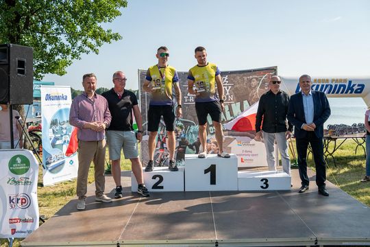 10. edycja Żelaznego Triathlonu. Zmęczenie, pot i szczęście z pokonanego wyzwania  [ZDJĘCIA]