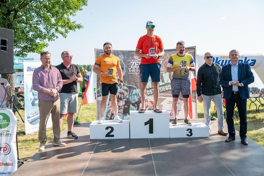 10. edycja Żelaznego Triathlonu. Zmęczenie, pot i szczęście z pokonanego wyzwania  [ZDJĘCIA]
