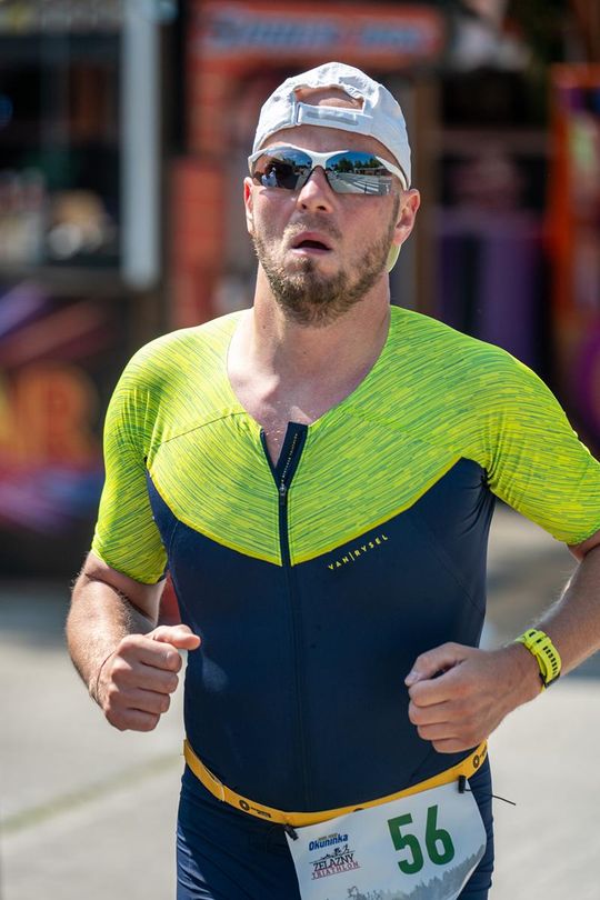 10. edycja Żelaznego Triathlonu. Zmęczenie, pot i szczęście z pokonanego wyzwania  [ZDJĘCIA]