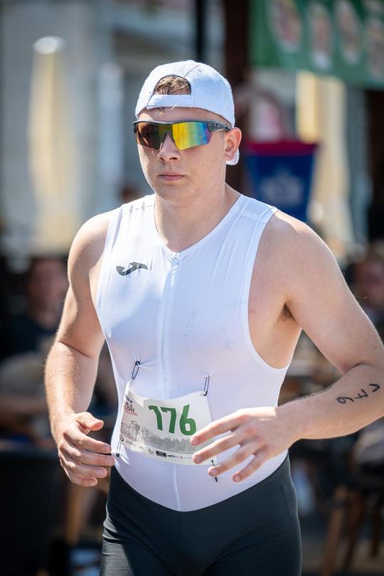 10. edycja Żelaznego Triathlonu. Zmęczenie, pot i szczęście z pokonanego wyzwania  [ZDJĘCIA]