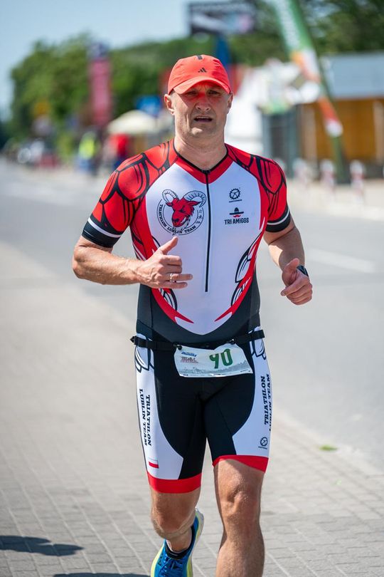 10. edycja Żelaznego Triathlonu. Zmęczenie, pot i szczęście z pokonanego wyzwania  [ZDJĘCIA]