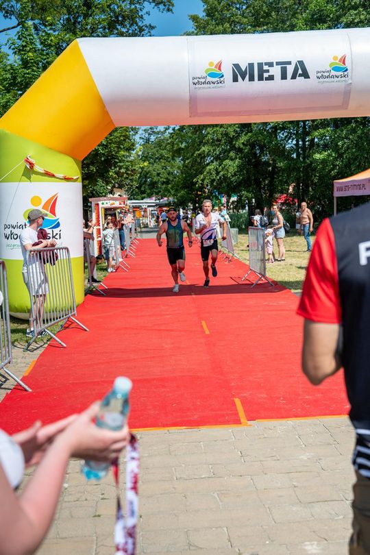 10. edycja Żelaznego Triathlonu. Zmęczenie, pot i szczęście z pokonanego wyzwania  [ZDJĘCIA]