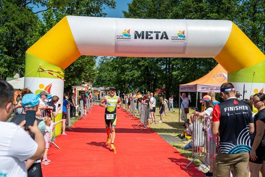 10. edycja Żelaznego Triathlonu. Zmęczenie, pot i szczęście z pokonanego wyzwania  [ZDJĘCIA]