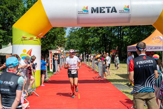 10. edycja Żelaznego Triathlonu. Zmęczenie, pot i szczęście z pokonanego wyzwania  [ZDJĘCIA]
