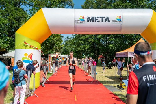 10. edycja Żelaznego Triathlonu. Zmęczenie, pot i szczęście z pokonanego wyzwania  [ZDJĘCIA]
