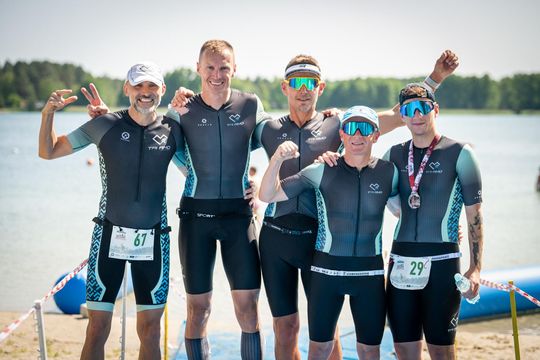 10. edycja Żelaznego Triathlonu. Zmęczenie, pot i szczęście z pokonanego wyzwania  [ZDJĘCIA]