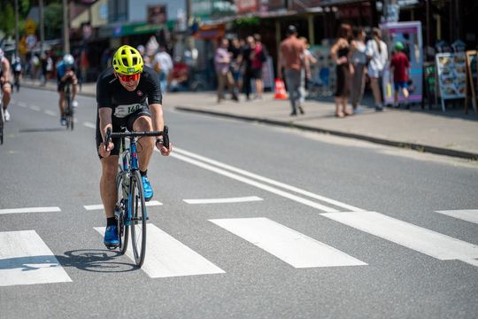 10. edycja Żelaznego Triathlonu. Zmęczenie, pot i szczęście z pokonanego wyzwania  [ZDJĘCIA]