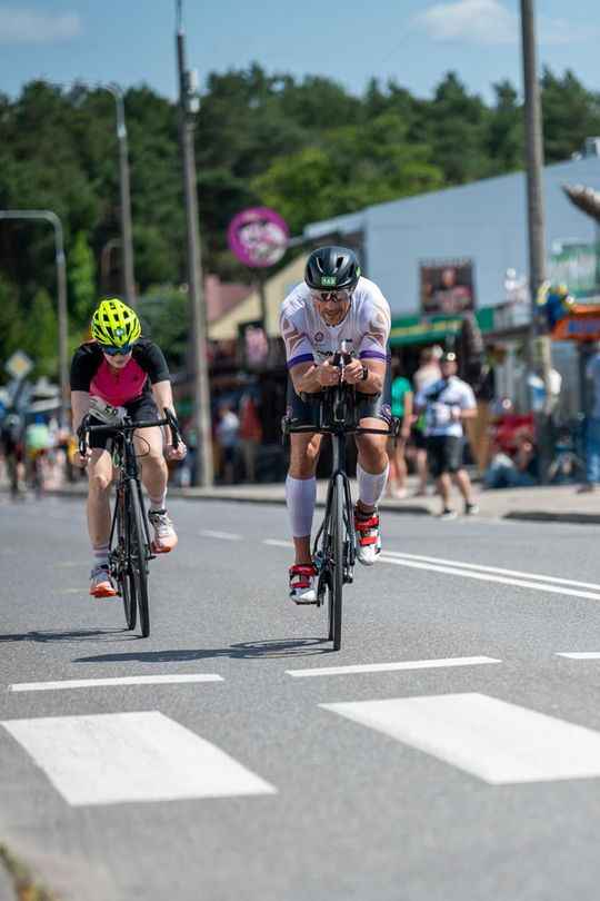 10. edycja Żelaznego Triathlonu. Zmęczenie, pot i szczęście z pokonanego wyzwania  [ZDJĘCIA]