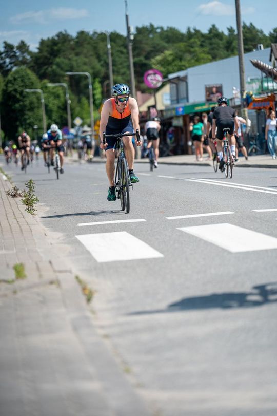 10. edycja Żelaznego Triathlonu. Zmęczenie, pot i szczęście z pokonanego wyzwania  [ZDJĘCIA]