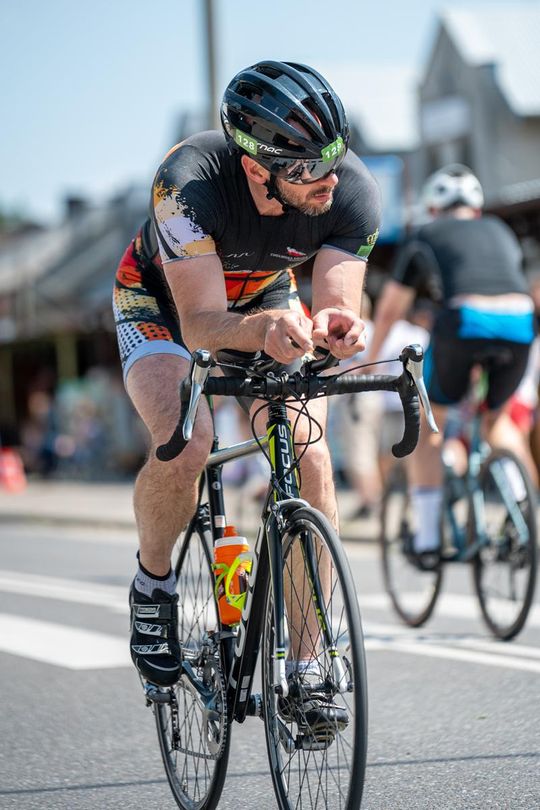 10. edycja Żelaznego Triathlonu. Zmęczenie, pot i szczęście z pokonanego wyzwania  [ZDJĘCIA]