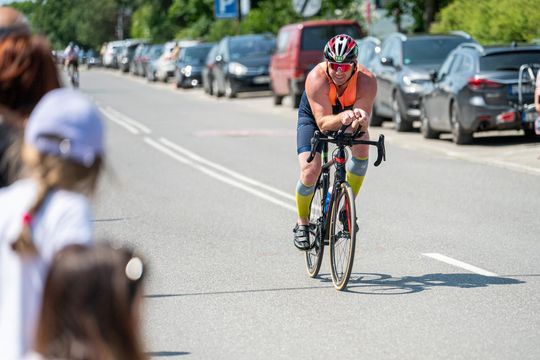 10. edycja Żelaznego Triathlonu. Zmęczenie, pot i szczęście z pokonanego wyzwania  [ZDJĘCIA]
