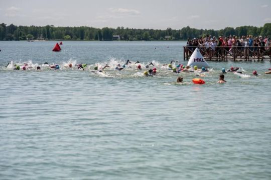 10. edycja Żelaznego Triathlonu. Zmęczenie, pot i szczęście z pokonanego wyzwania  [ZDJĘCIA]