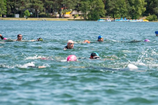 10. edycja Żelaznego Triathlonu. Zmęczenie, pot i szczęście z pokonanego wyzwania  [ZDJĘCIA]