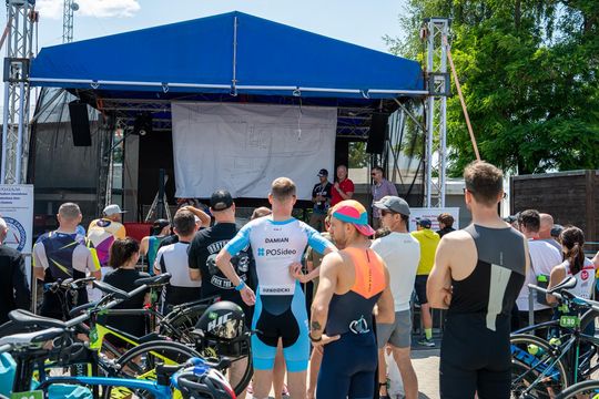 10. edycja Żelaznego Triathlonu. Zmęczenie, pot i szczęście z pokonanego wyzwania  [ZDJĘCIA]