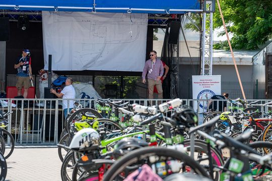 10. edycja Żelaznego Triathlonu. Zmęczenie, pot i szczęście z pokonanego wyzwania  [ZDJĘCIA]