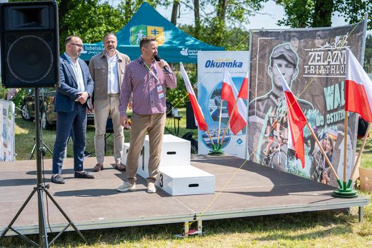 10. edycja Żelaznego Triathlonu. Zmęczenie, pot i szczęście z pokonanego wyzwania  [ZDJĘCIA]