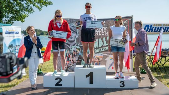10. edycja Żelaznego Triathlonu. Zmęczenie, pot i szczęście z pokonanego wyzwania  [ZDJĘCIA]