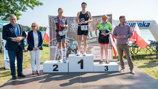 10. edycja Żelaznego Triathlonu. Zmęczenie, pot i szczęście z pokonanego wyzwania  [ZDJĘCIA]