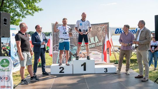 10. edycja Żelaznego Triathlonu. Zmęczenie, pot i szczęście z pokonanego wyzwania  [ZDJĘCIA]
