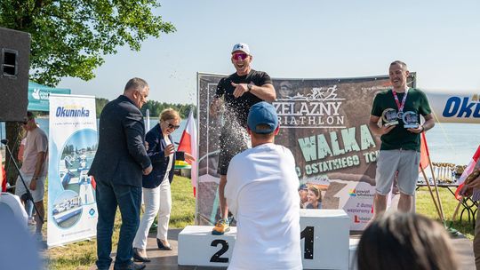 10. edycja Żelaznego Triathlonu. Zmęczenie, pot i szczęście z pokonanego wyzwania  [ZDJĘCIA]