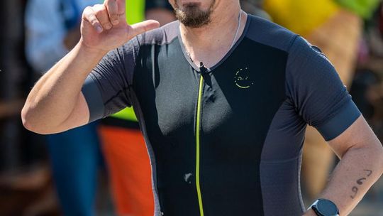 10. edycja Żelaznego Triathlonu. Zmęczenie, pot i szczęście z pokonanego wyzwania  [ZDJĘCIA]