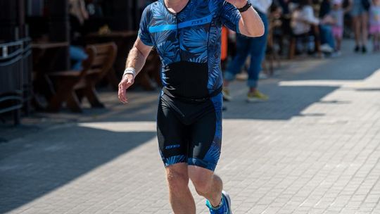 10. edycja Żelaznego Triathlonu. Zmęczenie, pot i szczęście z pokonanego wyzwania  [ZDJĘCIA]