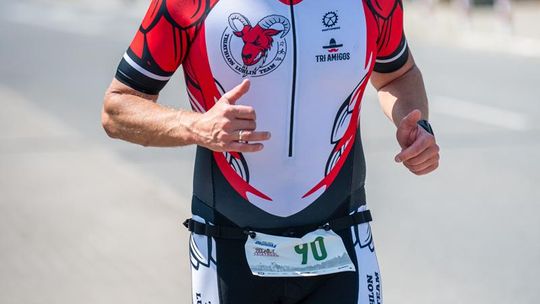 10. edycja Żelaznego Triathlonu. Zmęczenie, pot i szczęście z pokonanego wyzwania  [ZDJĘCIA]