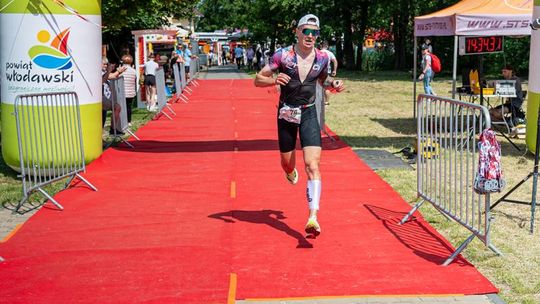10. edycja Żelaznego Triathlonu. Zmęczenie, pot i szczęście z pokonanego wyzwania  [ZDJĘCIA]