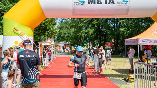 10. edycja Żelaznego Triathlonu. Zmęczenie, pot i szczęście z pokonanego wyzwania  [ZDJĘCIA]