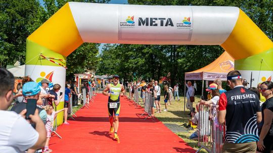 10. edycja Żelaznego Triathlonu. Zmęczenie, pot i szczęście z pokonanego wyzwania  [ZDJĘCIA]