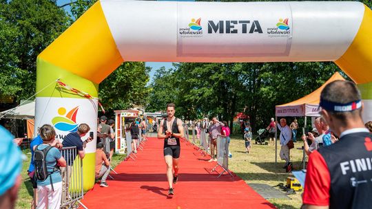 10. edycja Żelaznego Triathlonu. Zmęczenie, pot i szczęście z pokonanego wyzwania  [ZDJĘCIA]