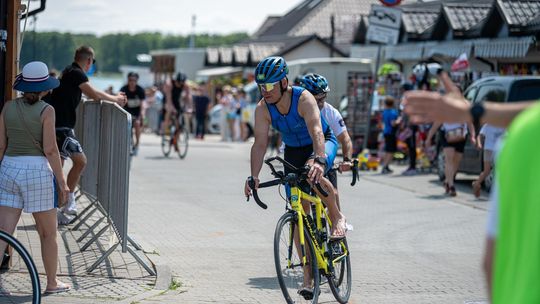 10. edycja Żelaznego Triathlonu. Zmęczenie, pot i szczęście z pokonanego wyzwania  [ZDJĘCIA]