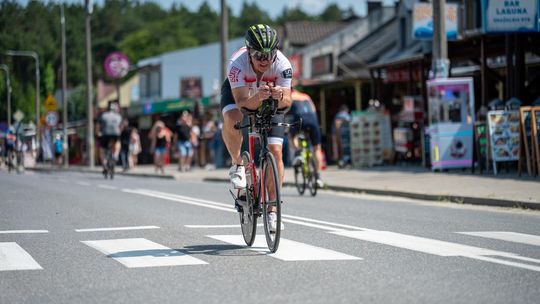 10. edycja Żelaznego Triathlonu. Zmęczenie, pot i szczęście z pokonanego wyzwania  [ZDJĘCIA]